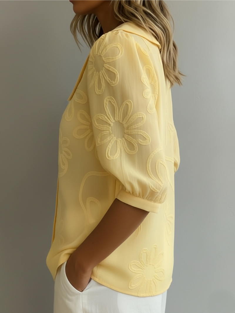 Dames Blouse met Bloemenborduursel en Peter Pan Kraag