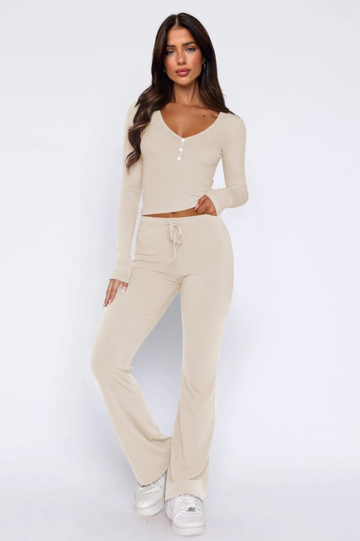 Stylish Women's Loungewear Set with Flared Pants and Crop Top