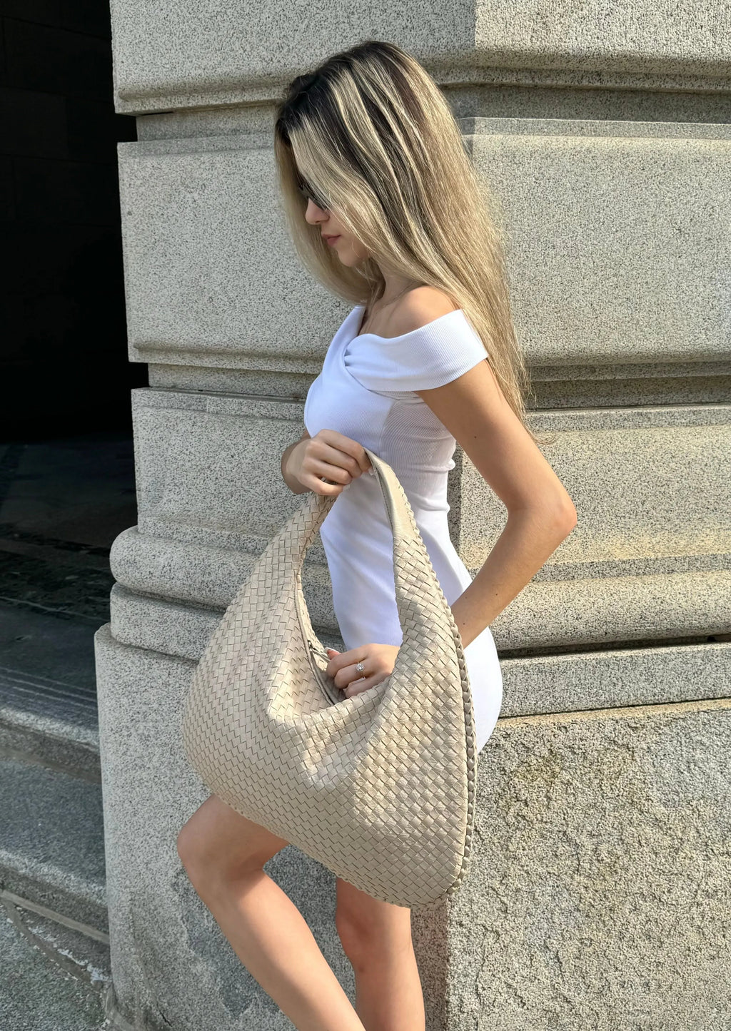 Valarie | Chic Beige Woven Handbag