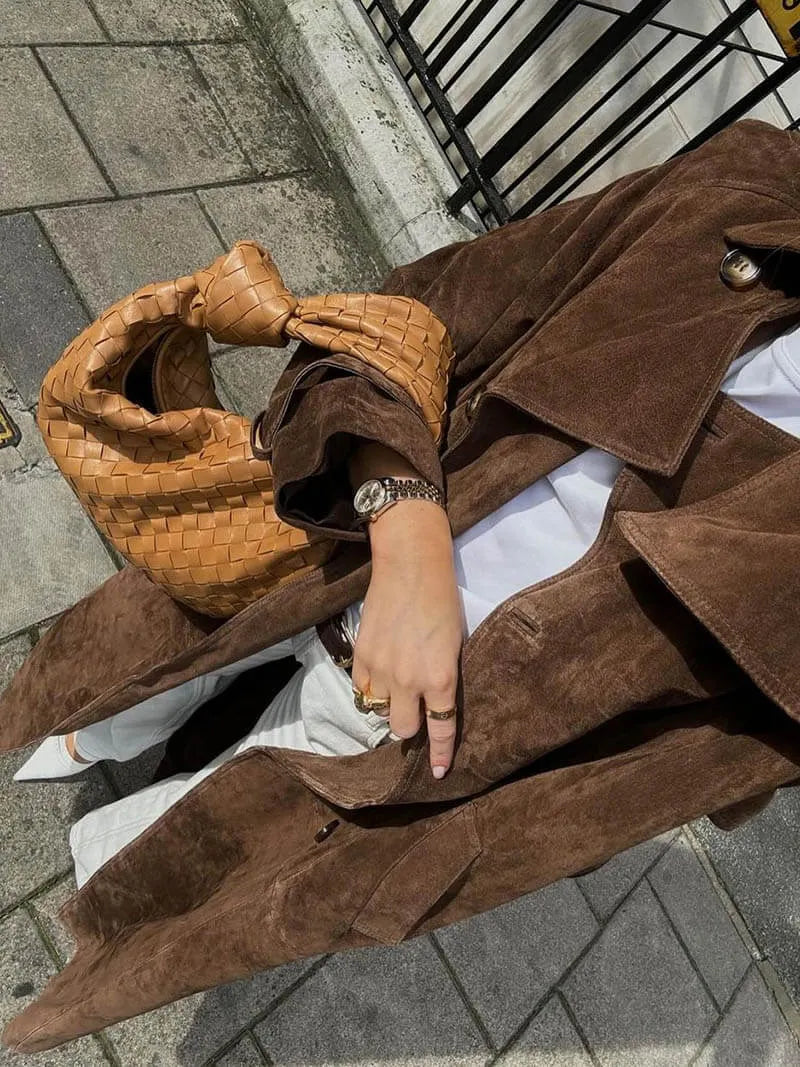 Zeitloser Trenchcoat mit edler Optik für einen eleganten Flair