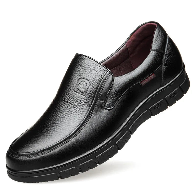 - Herren-Freizeitschuhe aus echtem Leder