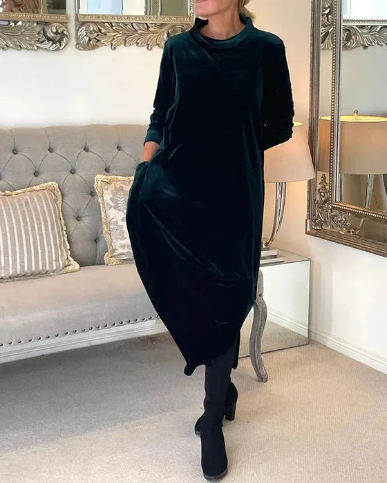 Women's Velvet Evening Dress with Relaxed Fit and Soft Fabric