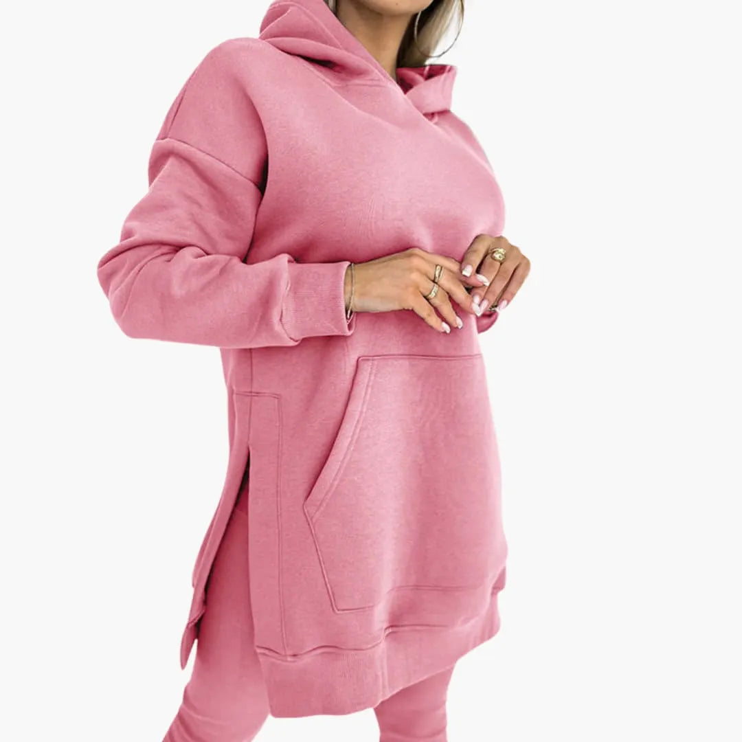 Womenâ€™s two-piece set with hood and leggings