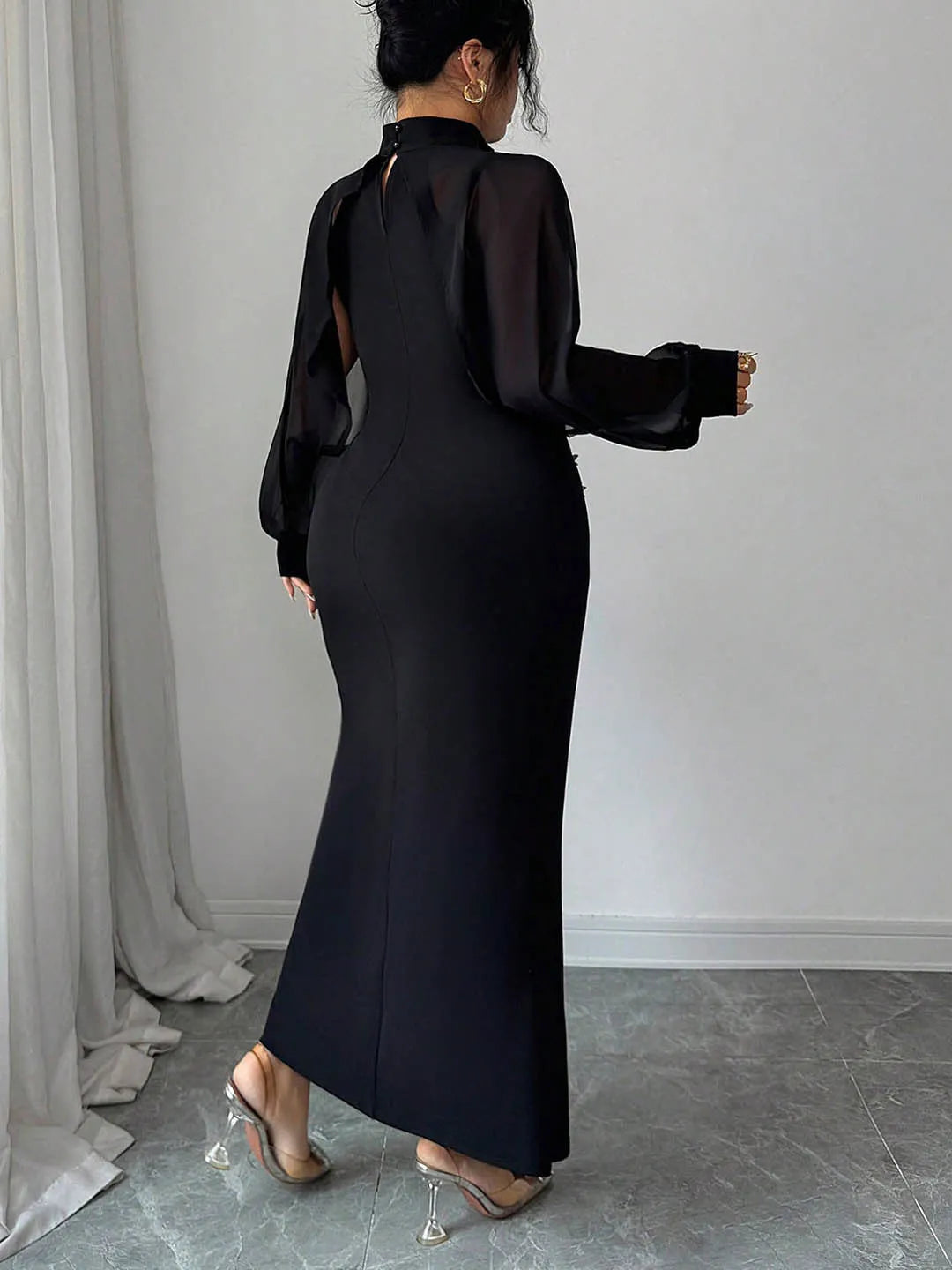 Robe longue de soirÃ©e dÃ©colletÃ© broderie coupe sirÃ¨ne