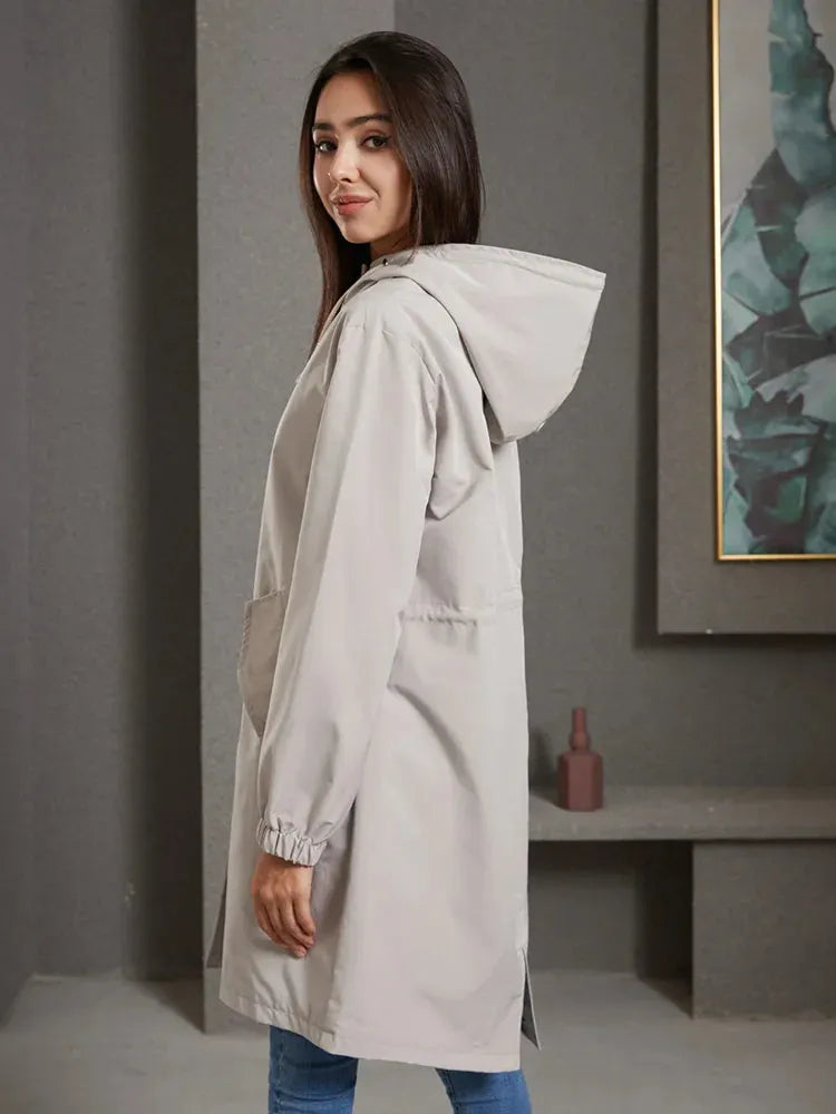 ANOUK | Waterafstotende Trenchcoat Voor Dames – Functioneel, Elegant & Ideaal Voor Onvoorspelbaar Weer
