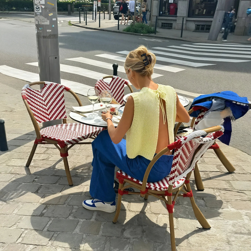 Luftiges Stricktop mit offenem Rücken