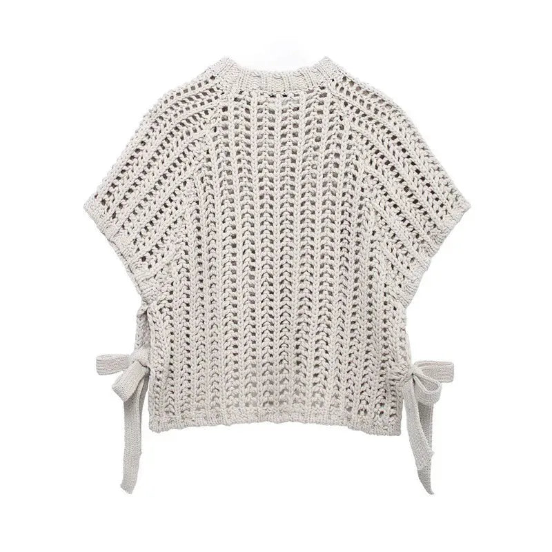 NOÉMI | Gebreide Cropped Dames Top met Strikdetails – Luchtig, Trendy & Zomers