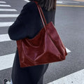 Zella | Leather Handbag in Bordeaux