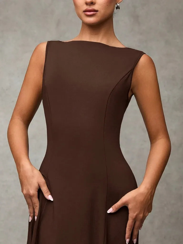 Vestido Midi Elegante sem Mangas Cor CafÃ© Tereza