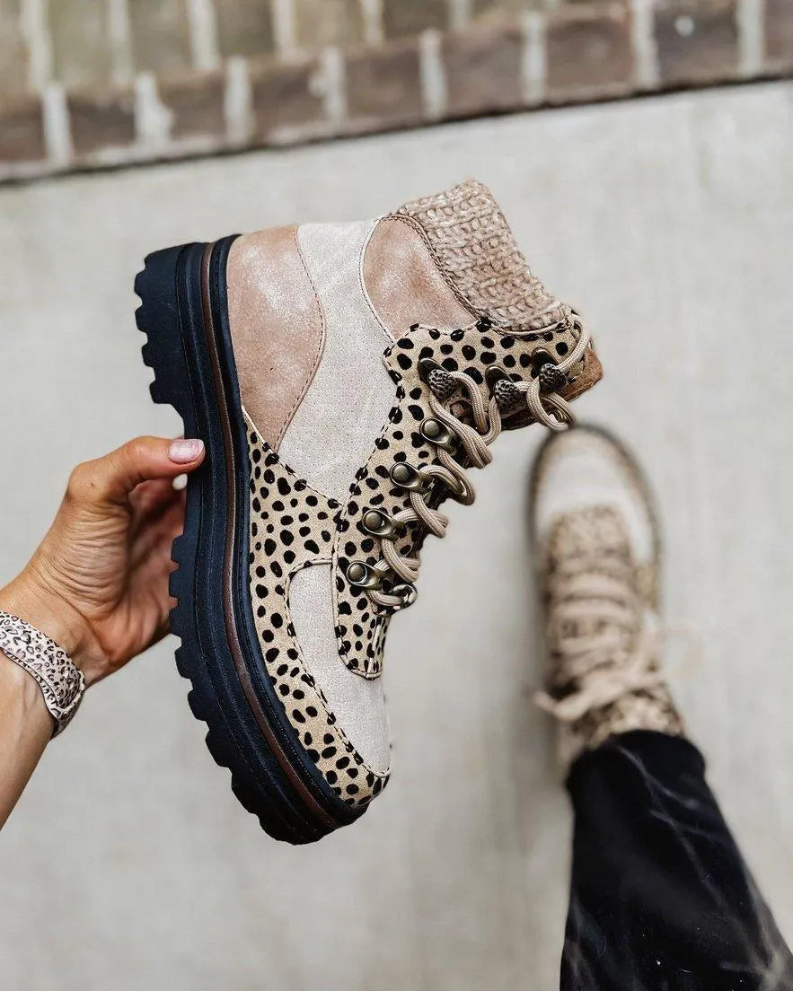 Damen Stiefel in Khaki für Stadt und Outdoor