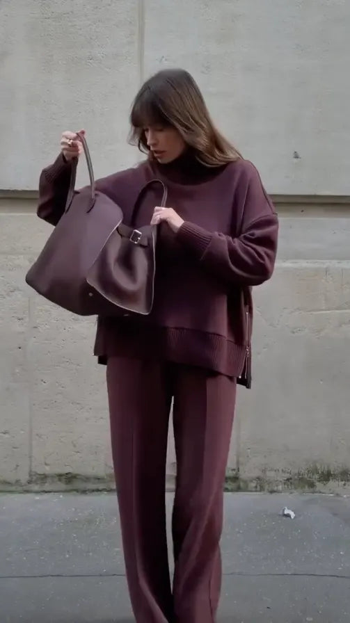 Trendy Comfortable Women's Set with Structured Sweater and Pants