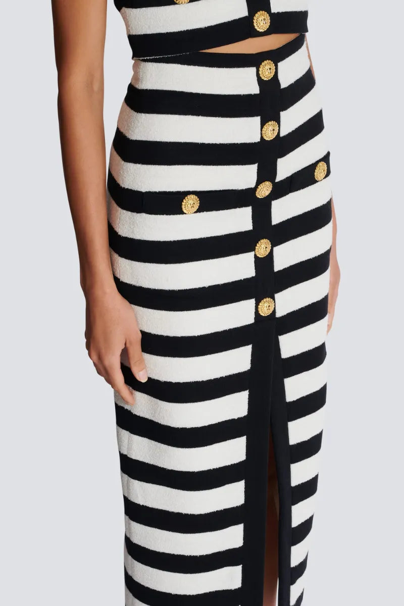 Elegantes gestreiftes zweiteiliges Kleid