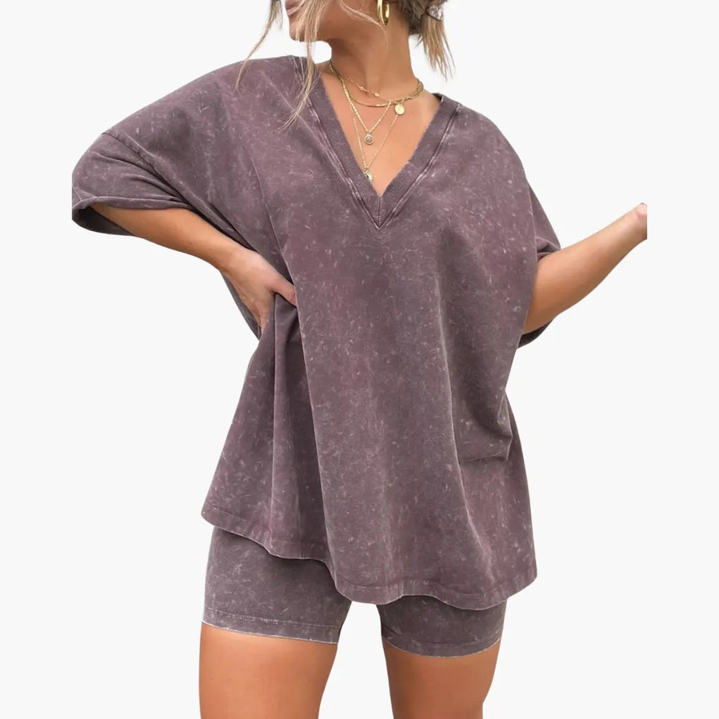 Womenâ€™s two-piece set with short sleeves and shorts