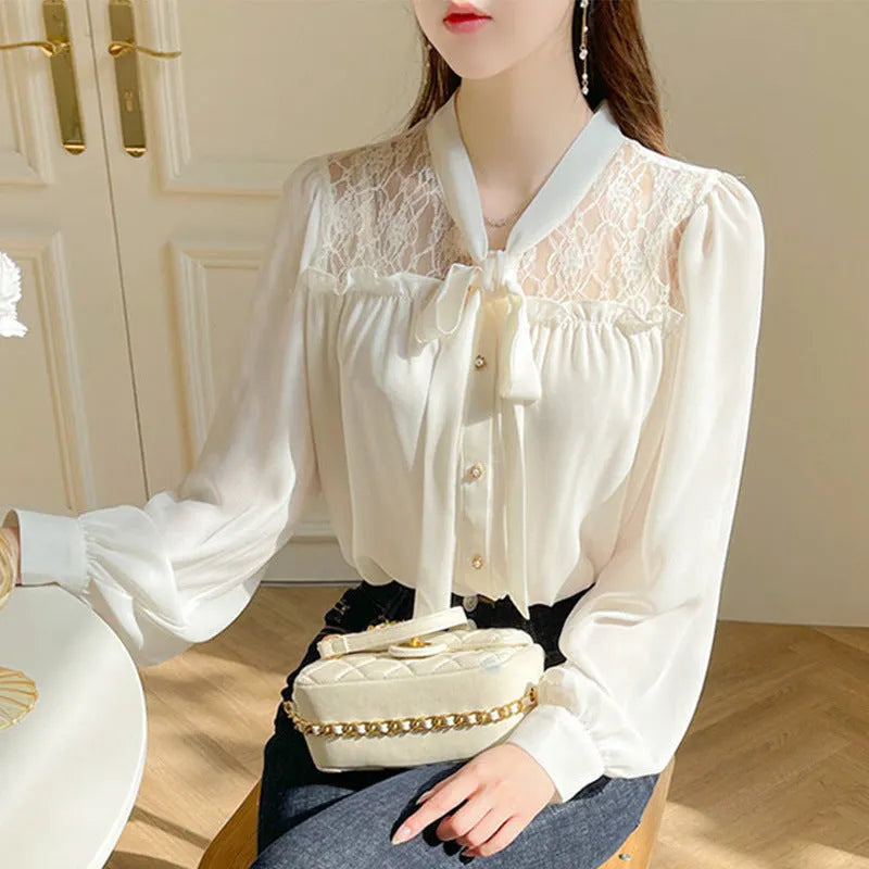 Long-sleeved chiffon shirt with a bow