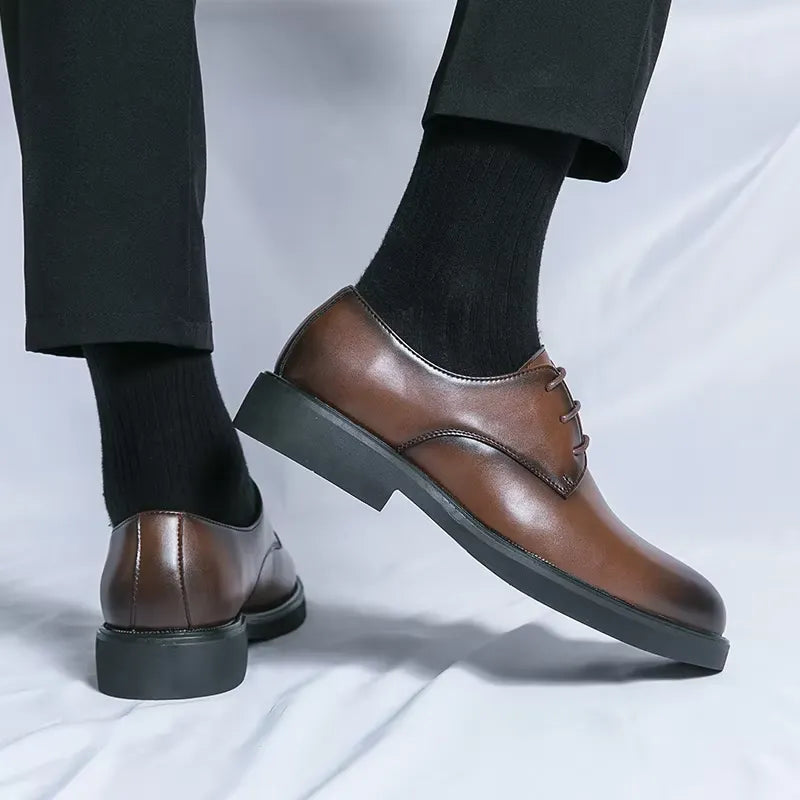 Elegante Herrenschuhe Aus Leder Mit Schnürung Und Rutschfester Sohle