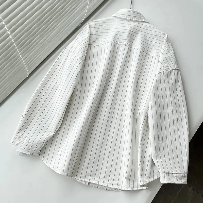 LEAH | Oversized Gestreept Damesoverhemd met Grote Zakken – Stijlvol & Comfortabel