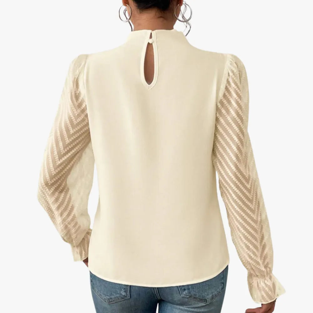Elegante Bluse mit raffinierten Details