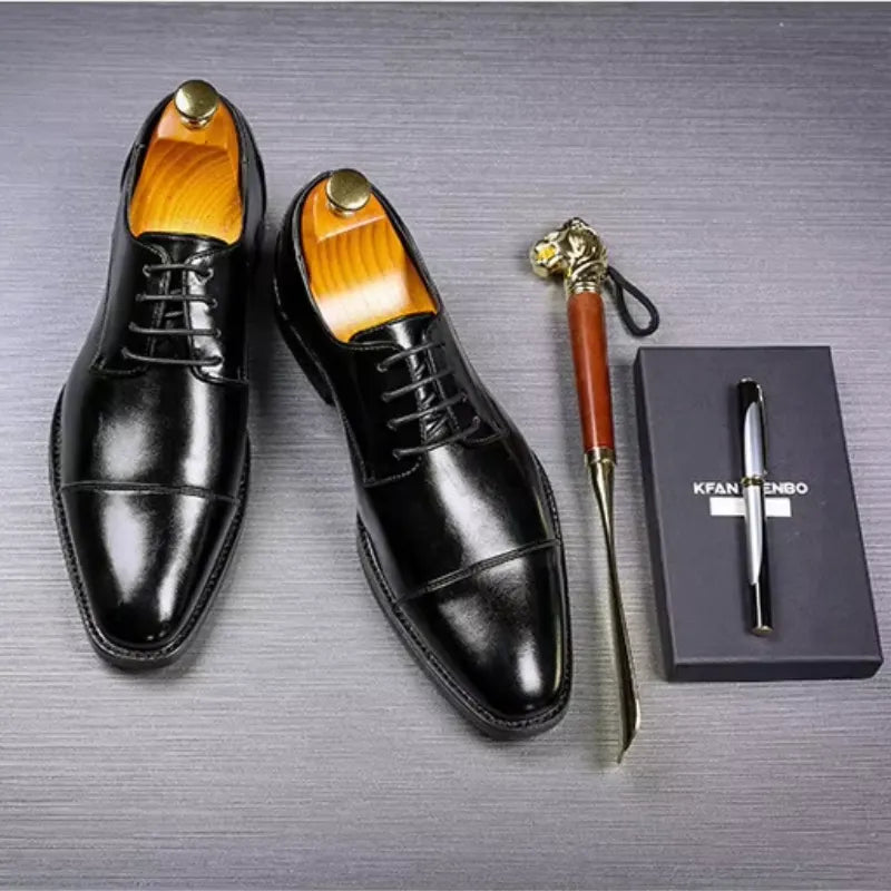 LuxuriÃ¶se Leder Herrenschuhe Mit SchnÃ¼rung Und Polierter OberflÃ¤che