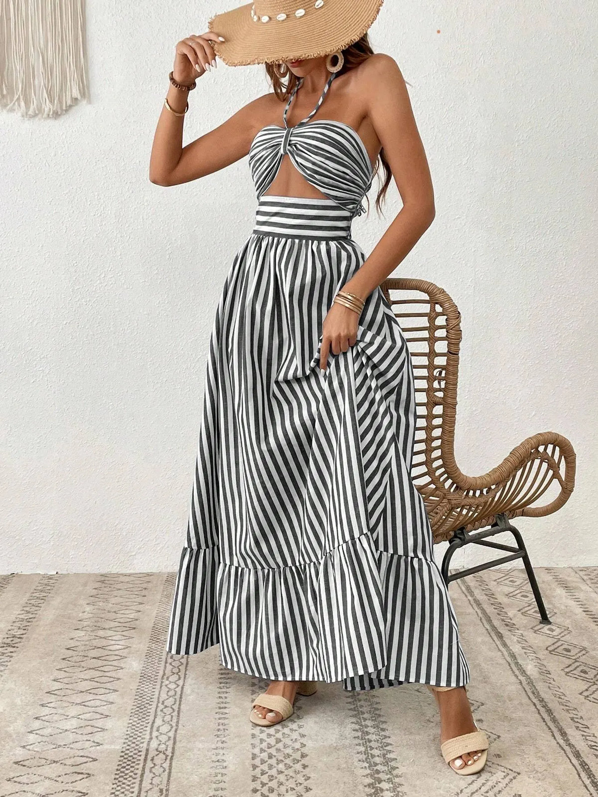 Vestido Longo Isadora Listrado Branco e Preto
