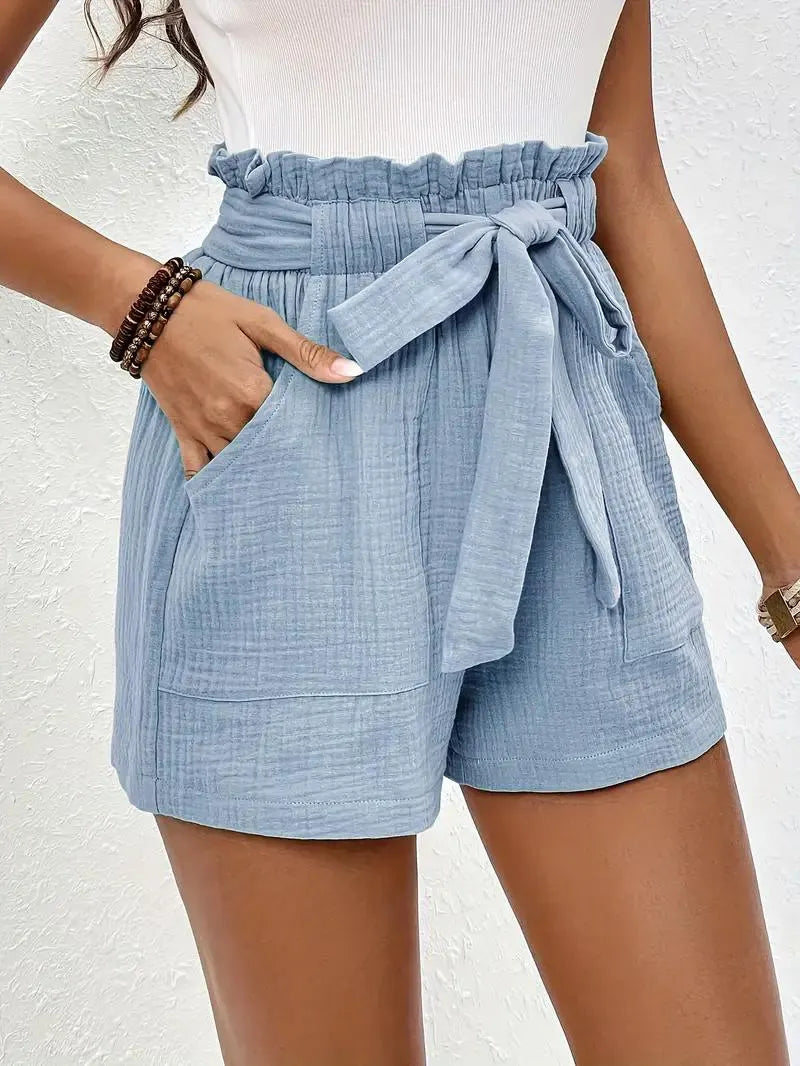 Taillenhohe Shorts mit Bindegürtel
