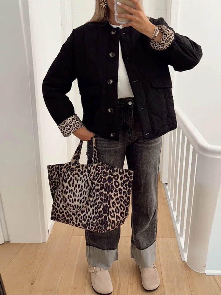 Nika | Frakke med Leopardprint For