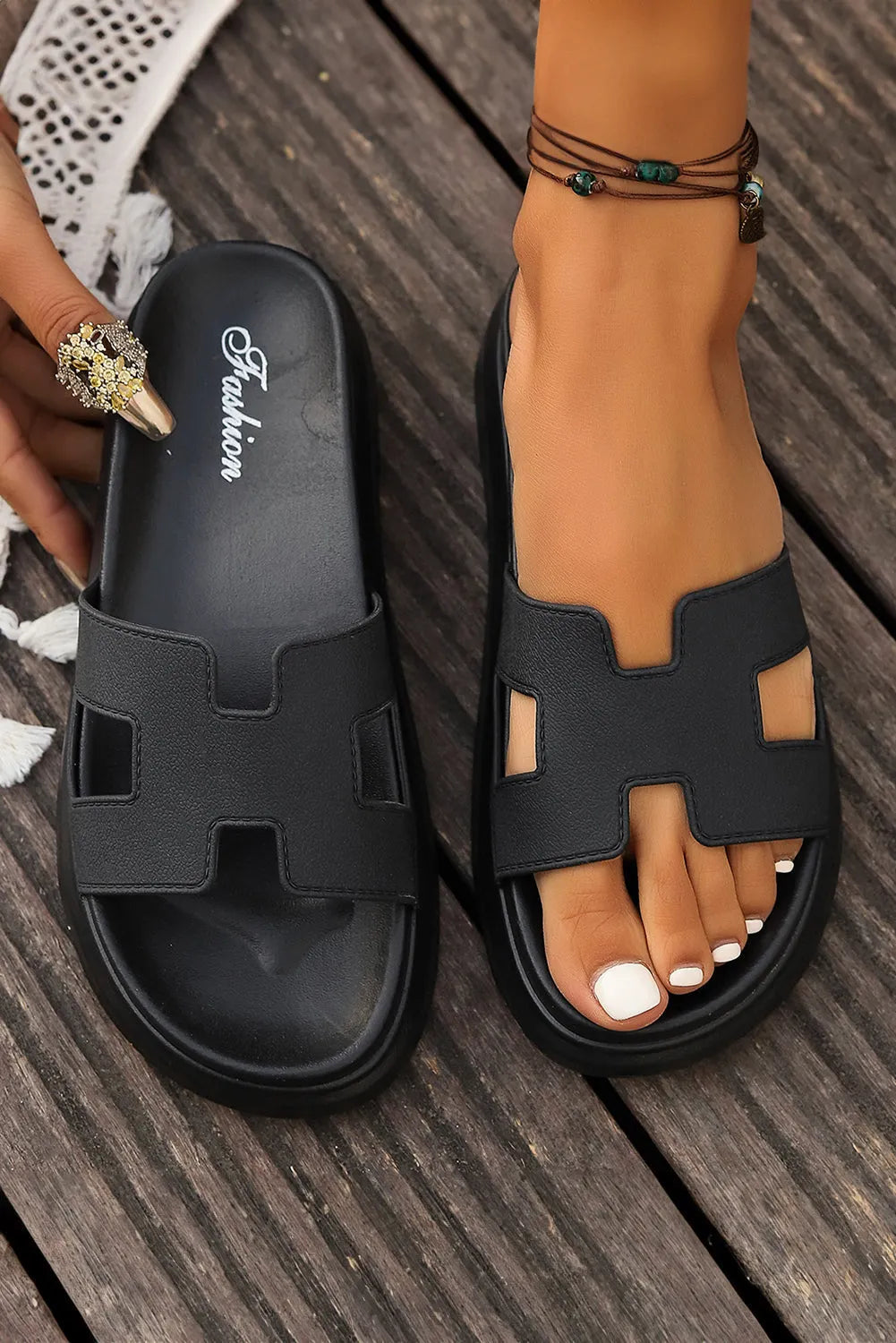 Milla | Sandaler med Stil og Komfort